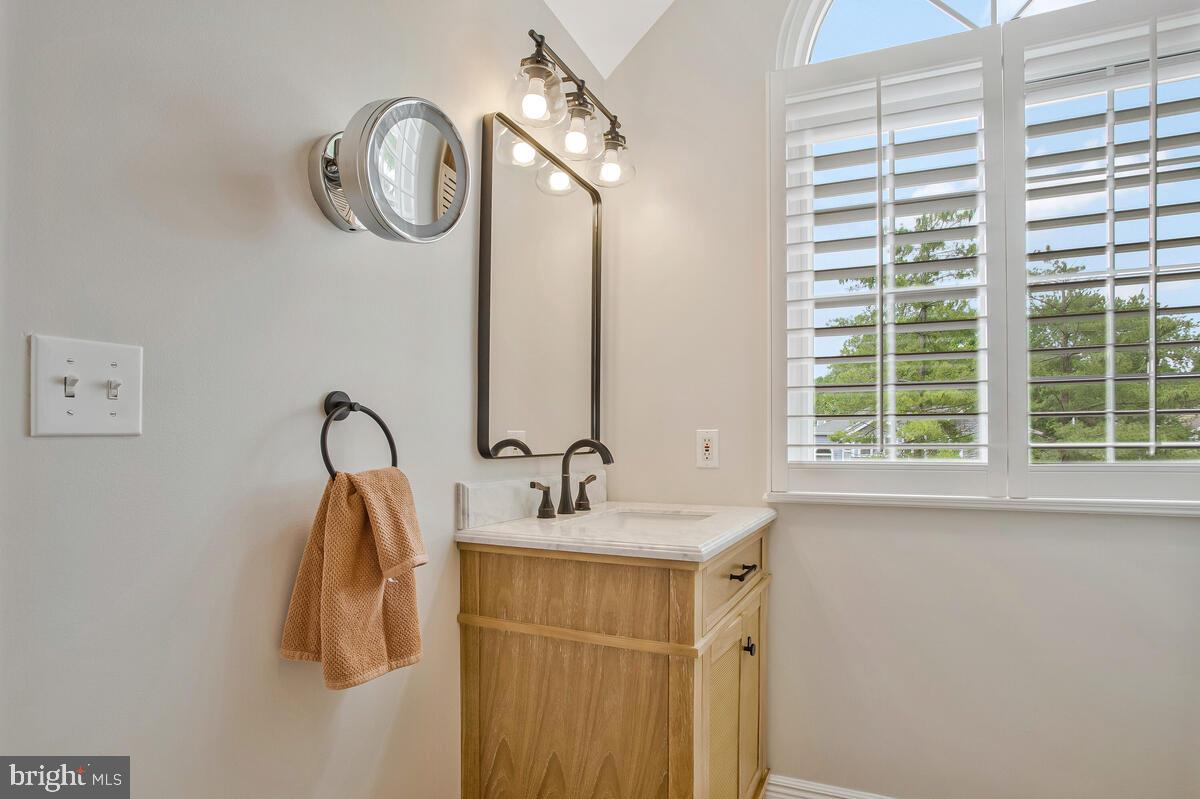 EDGEWOOD GREEN - Residential