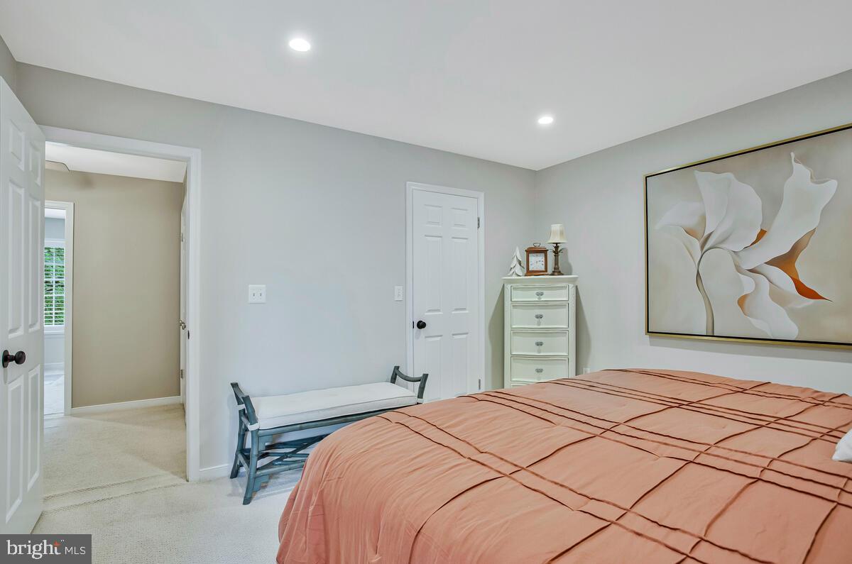 EDGEWOOD GREEN - Residential