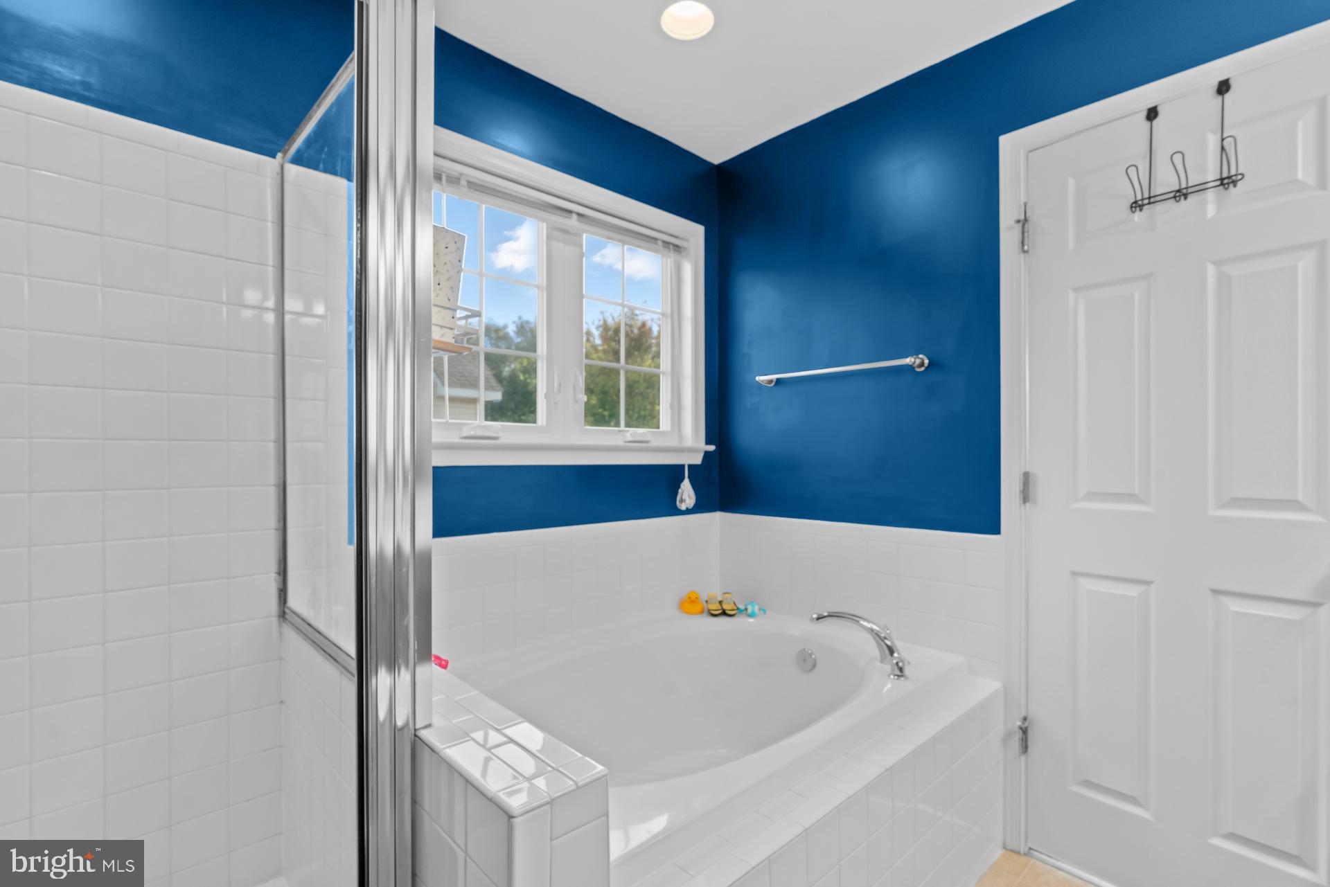 WEST FIELDS - Residential