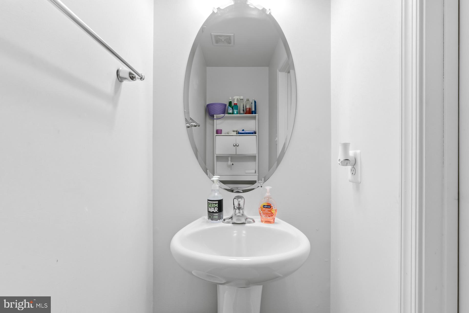 WEST FIELDS - Residential