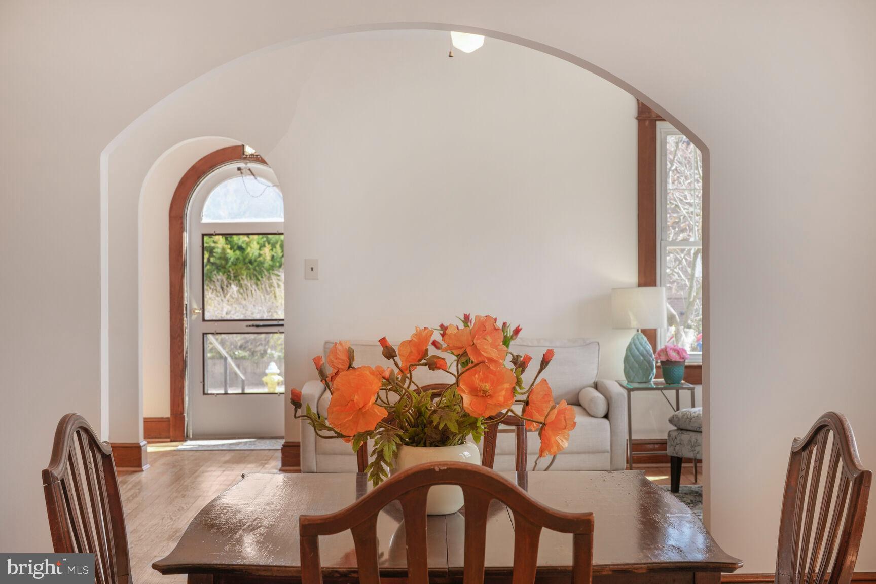 MAYWOOD - Residential