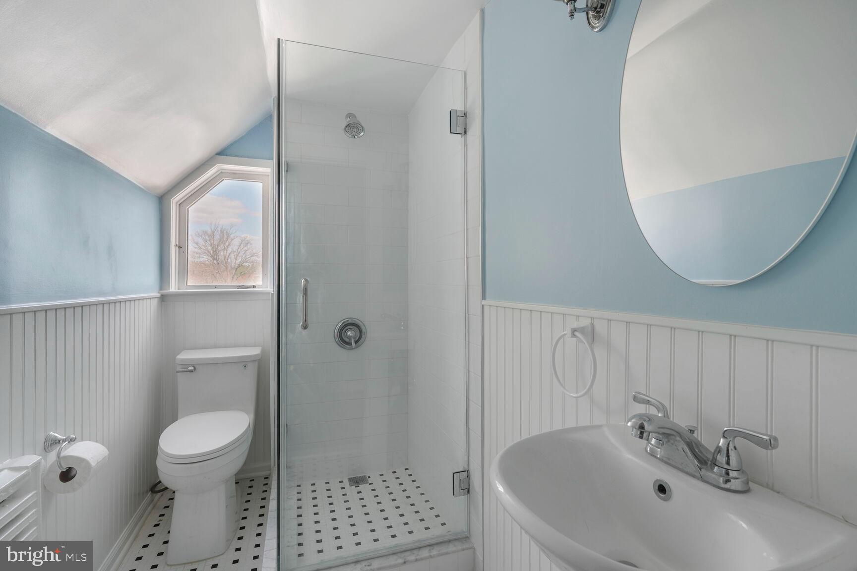 MAYWOOD - Residential