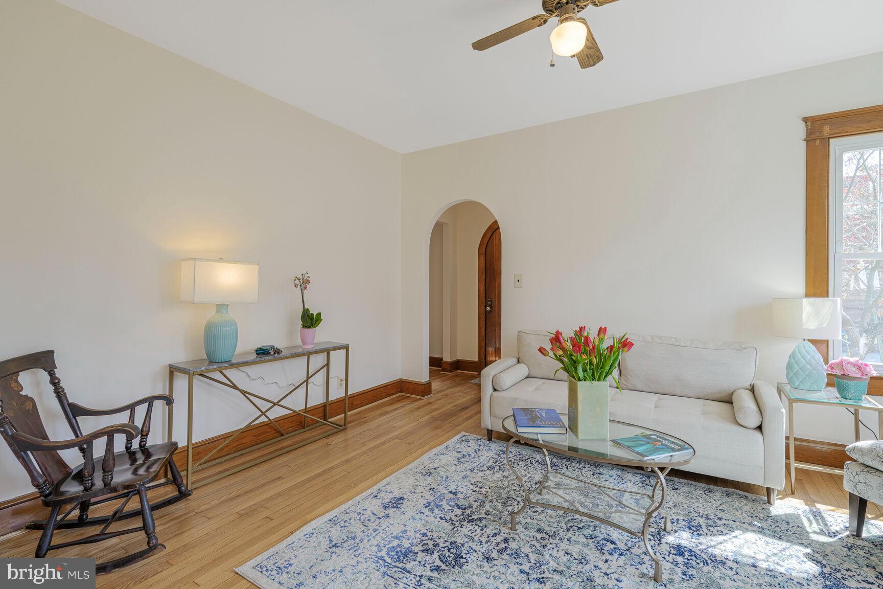 MAYWOOD - Residential