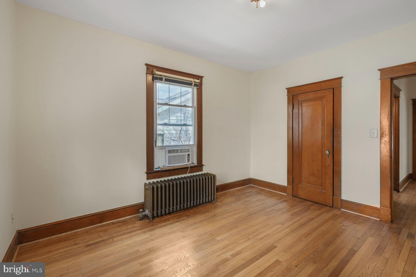 MAYWOOD - Residential