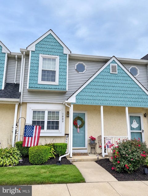 Townhouse For Rent - 1009 Hillsboro Court<br/> Gloucester County, SEWELL, NJ 08080