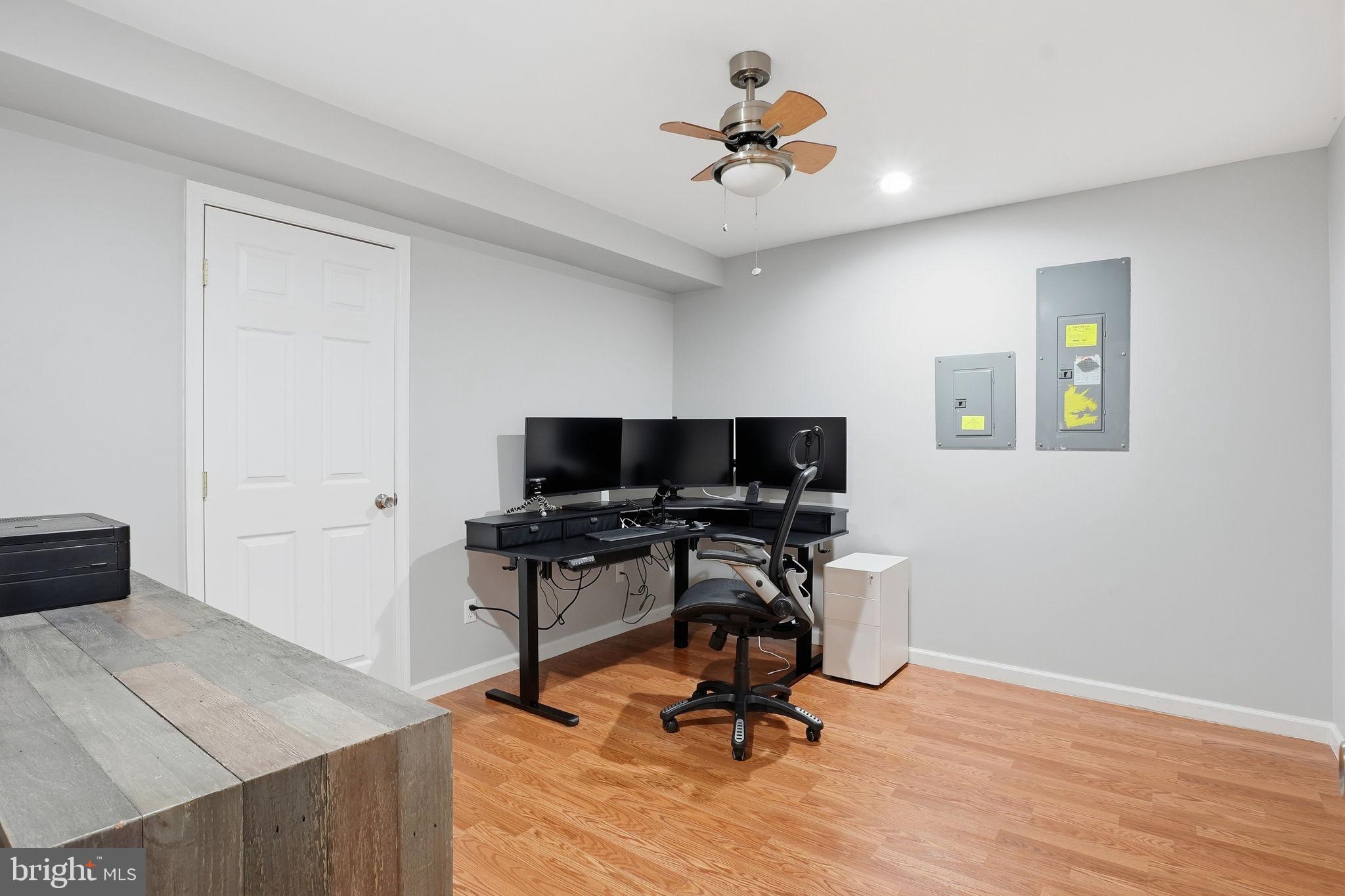 LAKELANDS - Residential