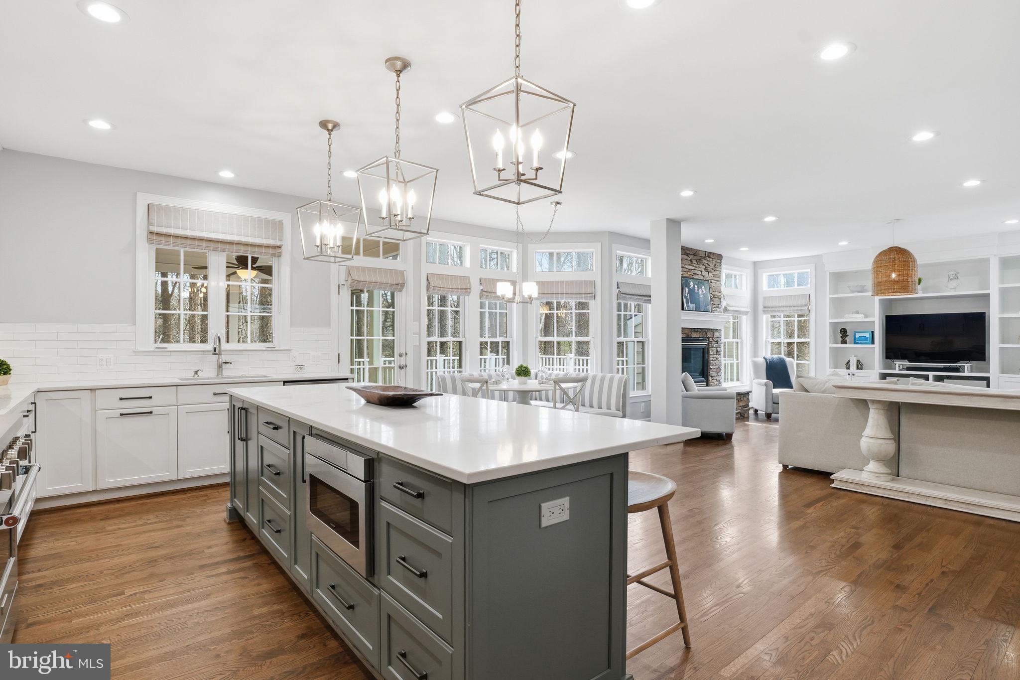 LAKELANDS - Residential