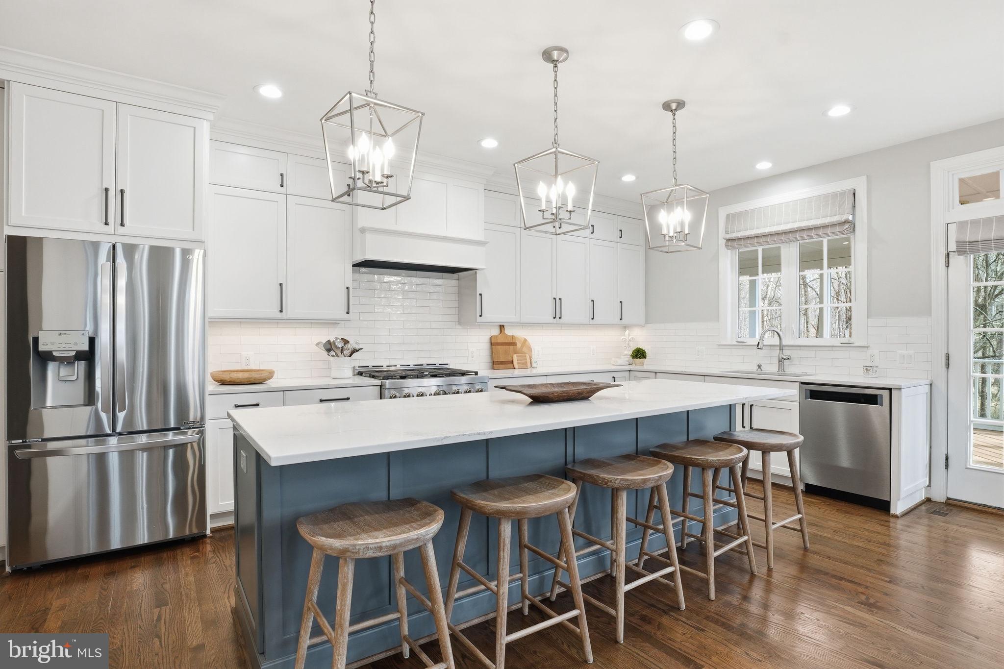 LAKELANDS - Residential