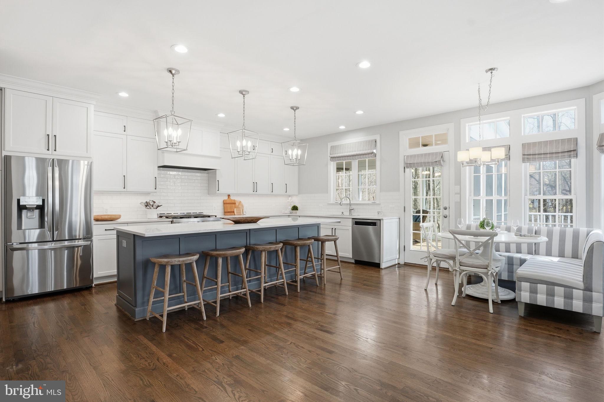 LAKELANDS - Residential