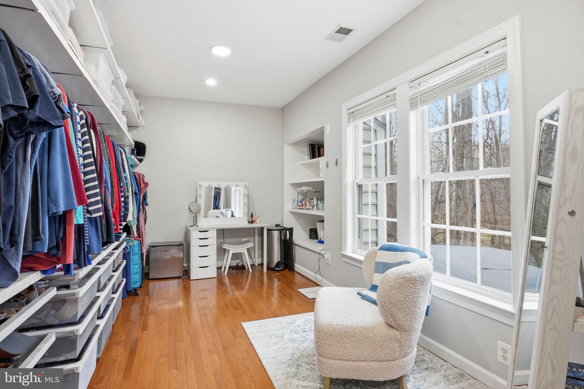 LAKELANDS - Residential