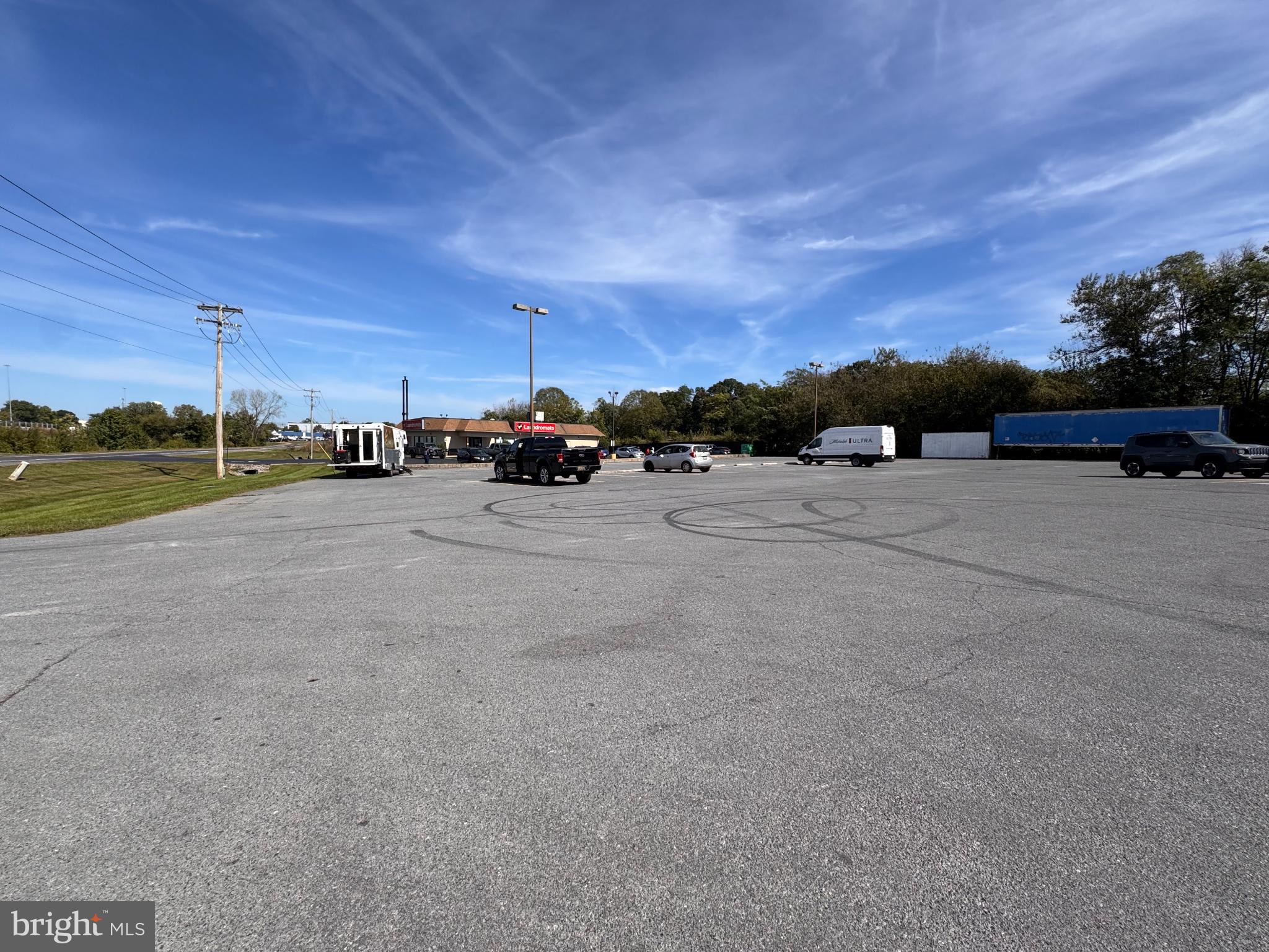 MID-ATLANTIC INDUSTRIAL PARK - Commercial Lease