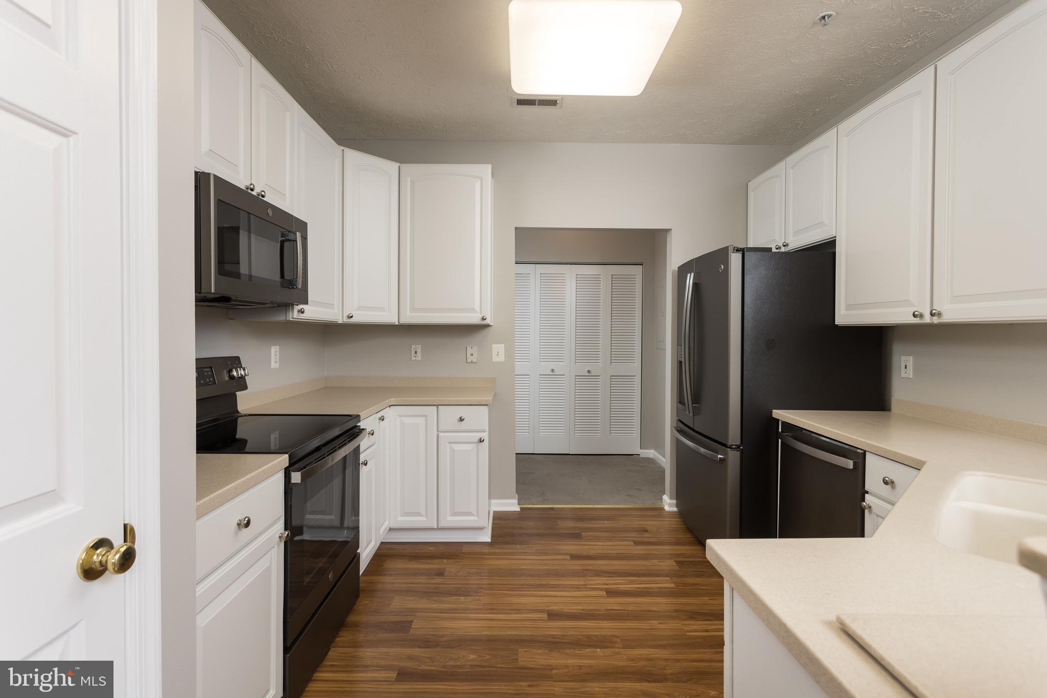 PERRY HALL FARMS - Residential Lease