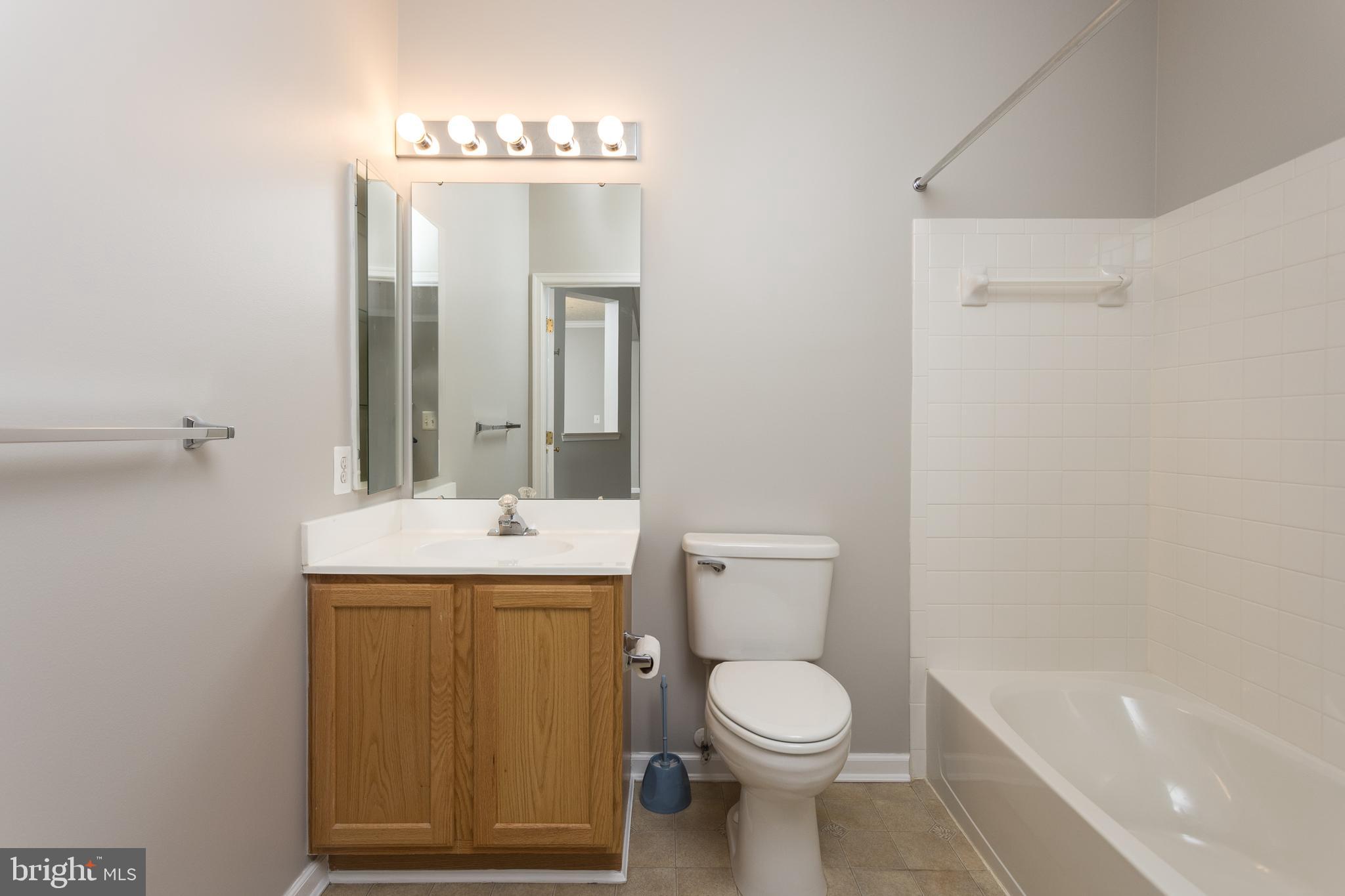 PERRY HALL FARMS - Residential Lease