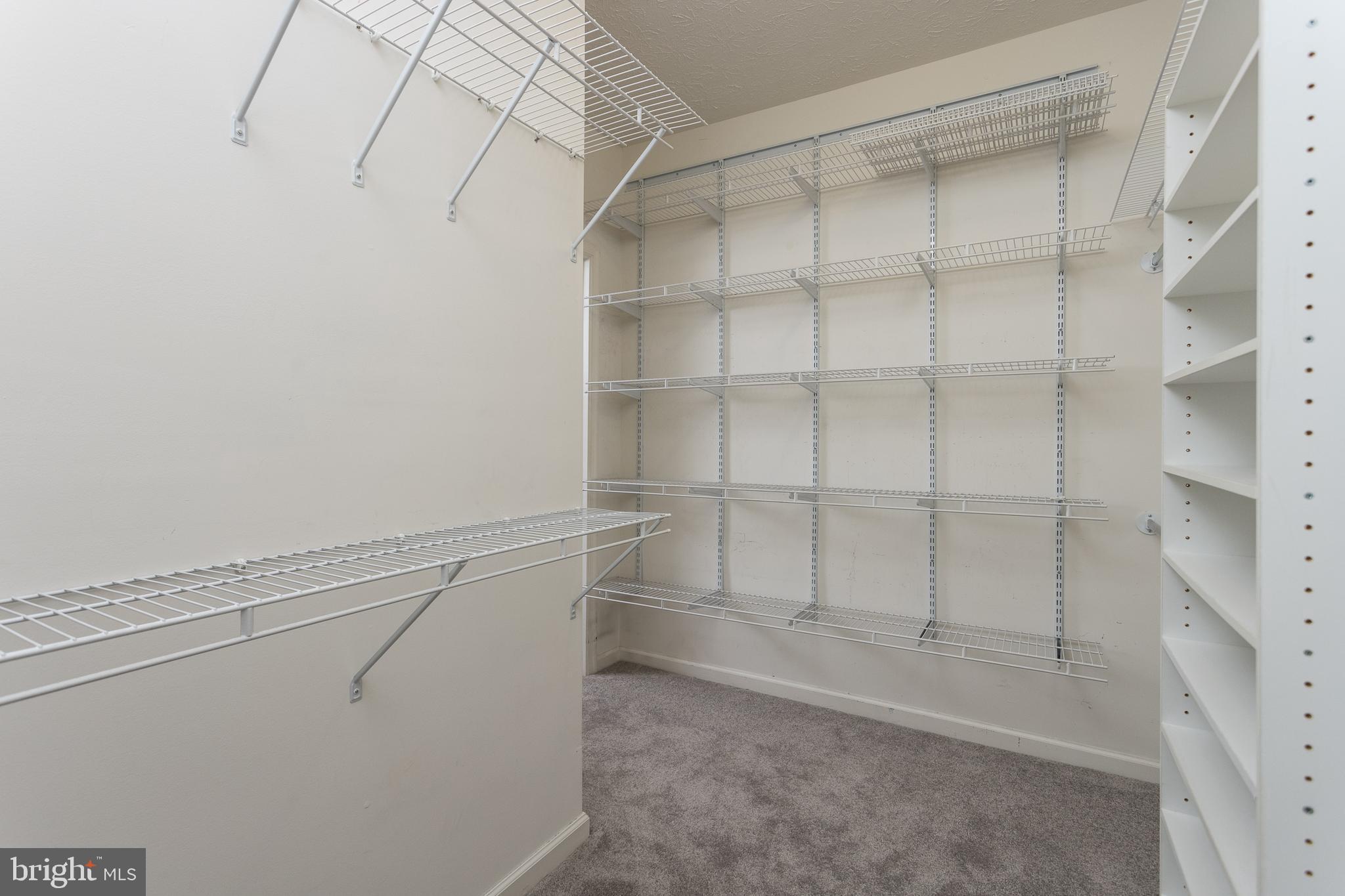 PERRY HALL FARMS - Residential Lease