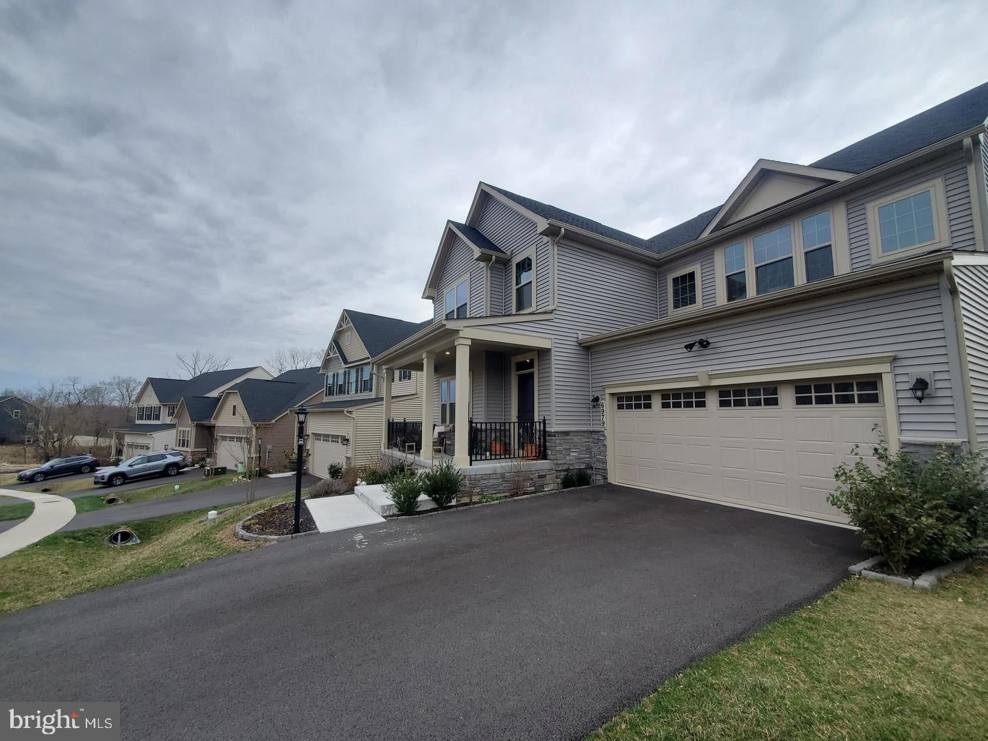 6979 MANDALONG WAY