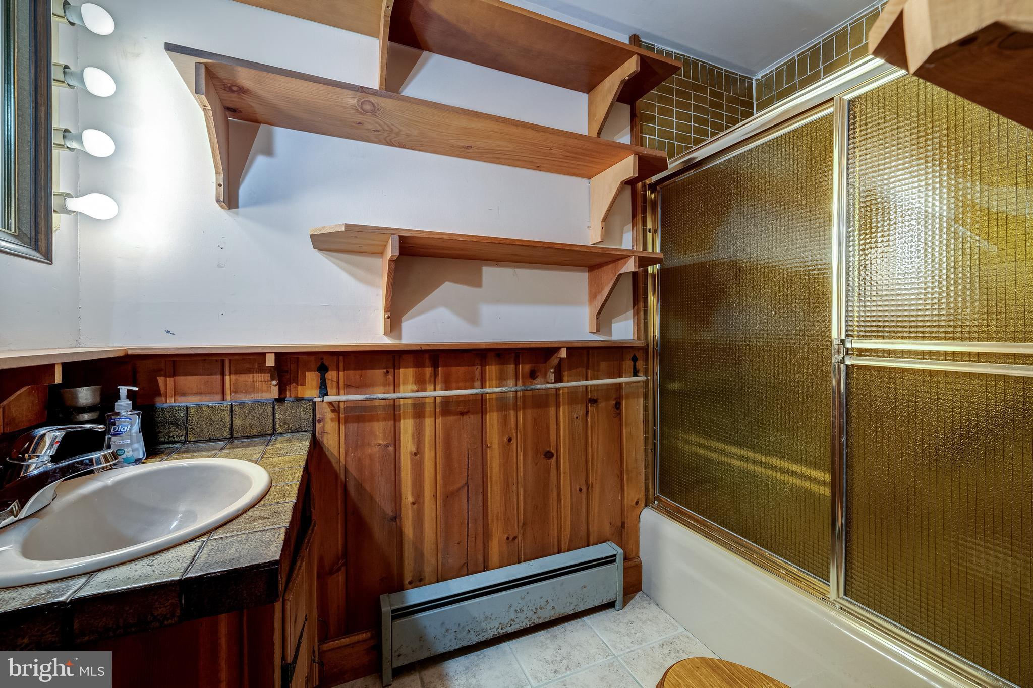 GAINESVILLE - Residential