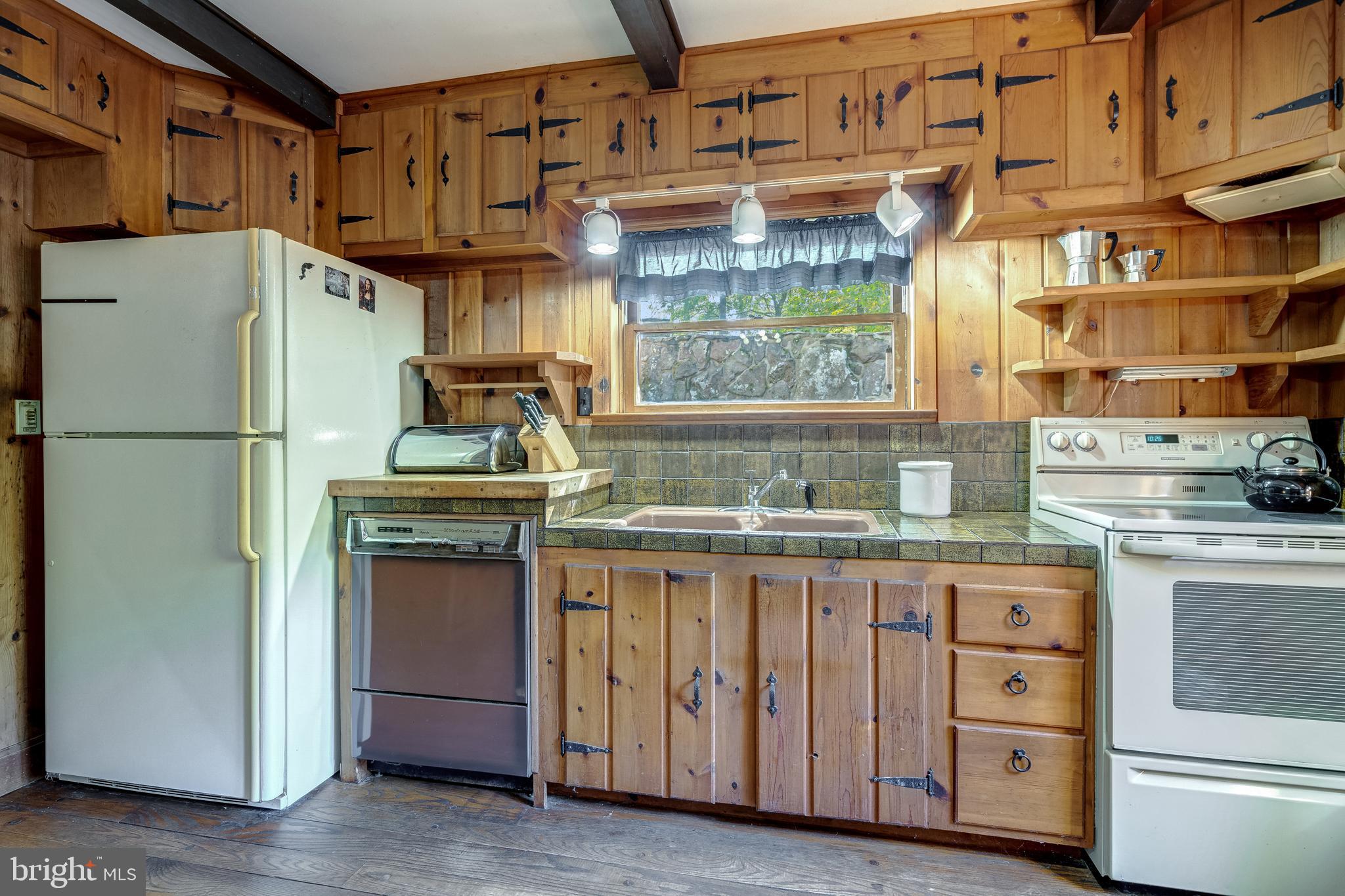 GAINESVILLE - Residential