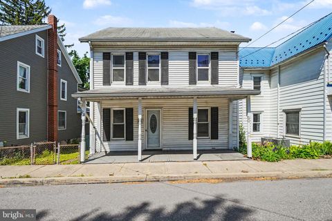 Homes For Sale - 28 N 4th Street<br/> Dauphin County, HALIFAX, PA 17032