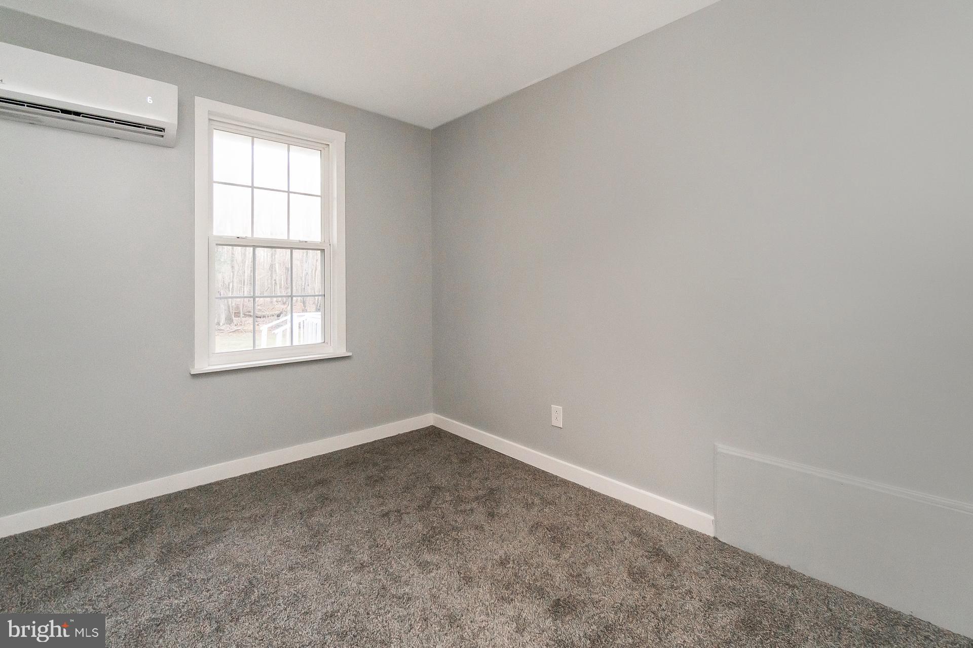 HOLIDAY POCONO - Residential