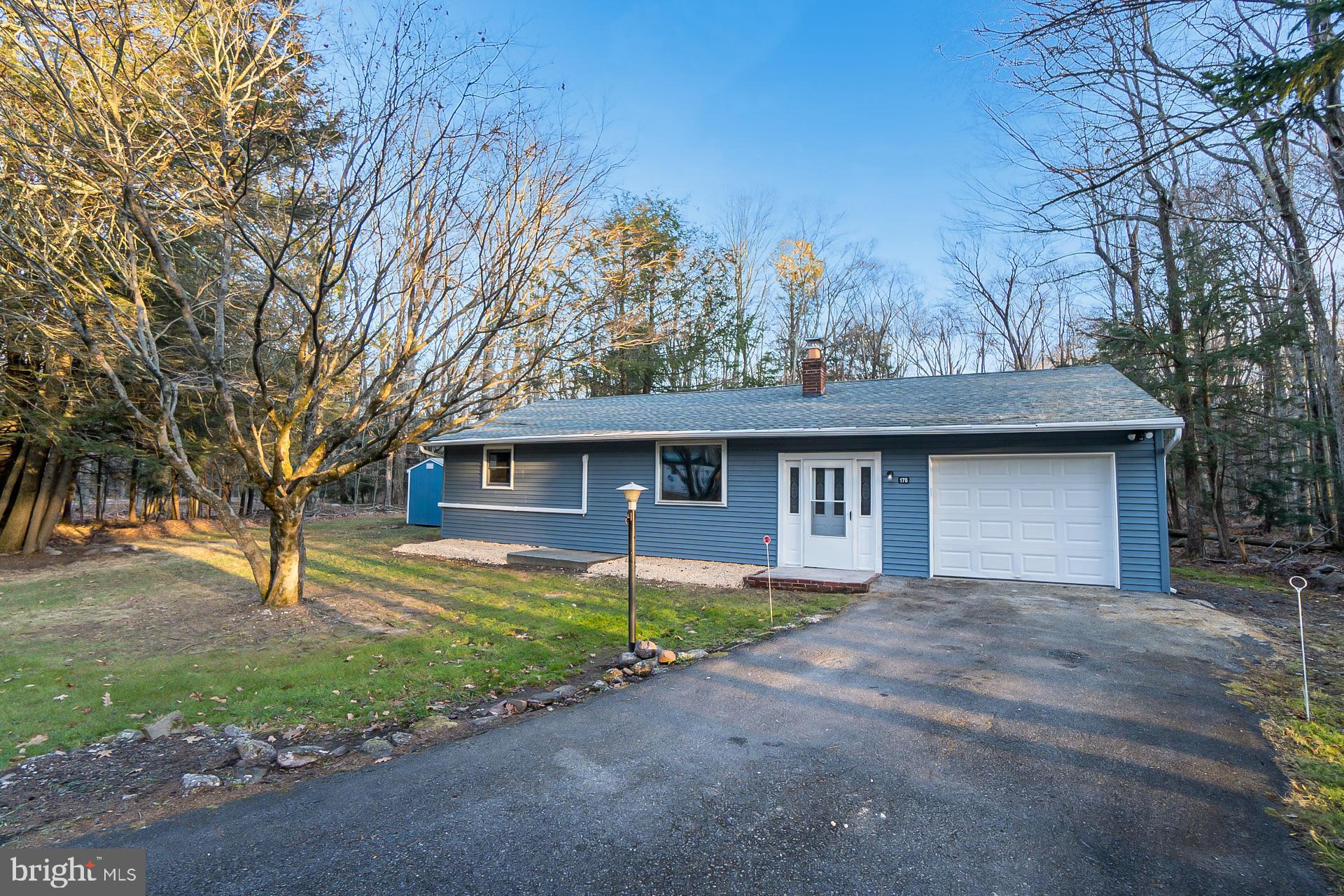 HOLIDAY POCONO - Residential