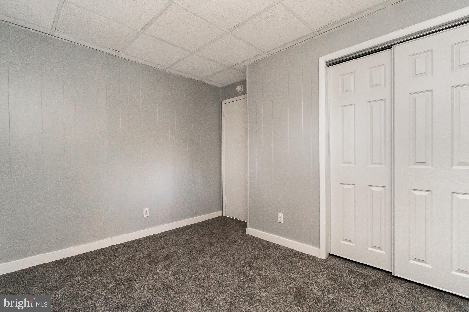 HOLIDAY POCONO - Residential