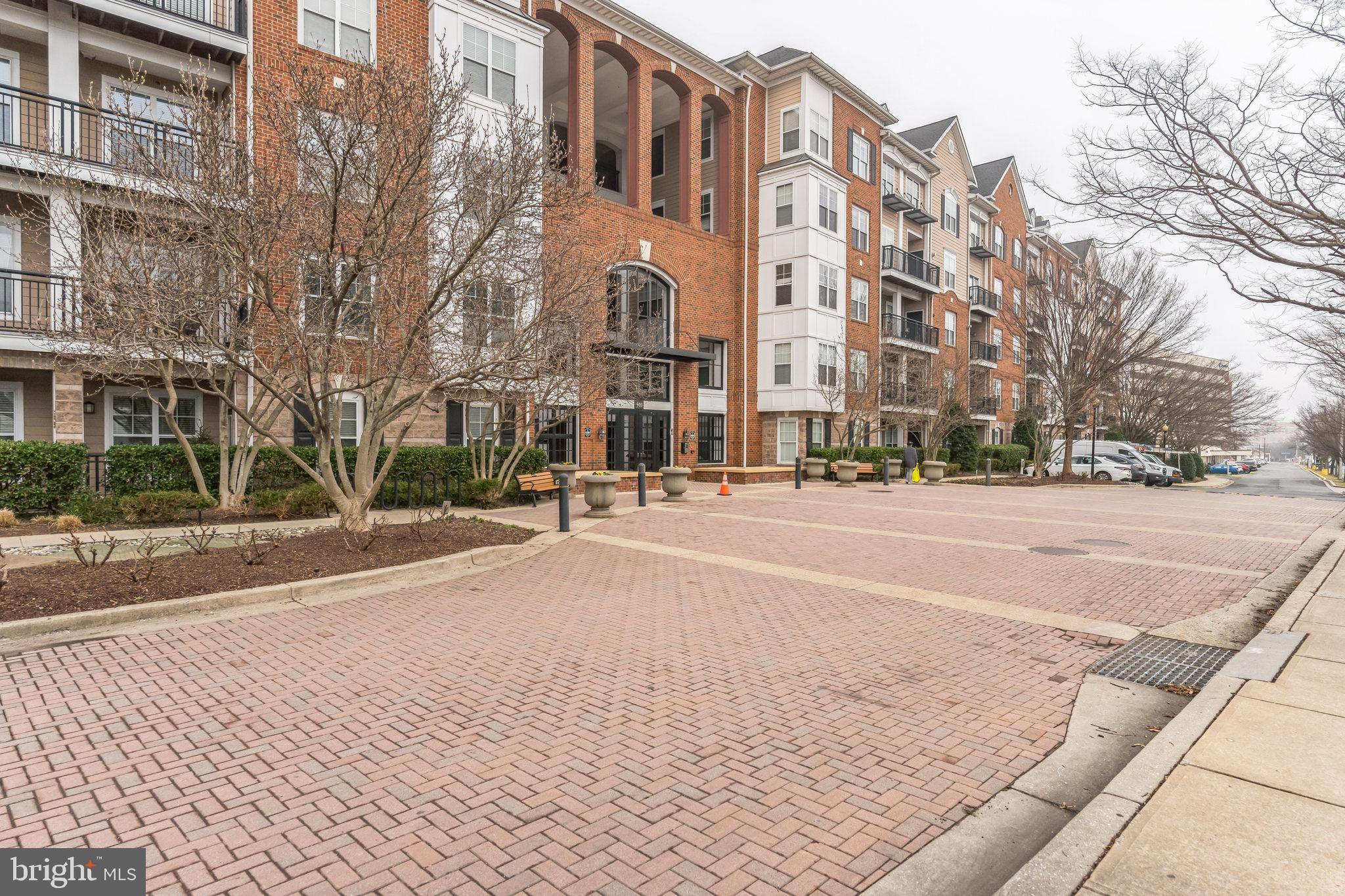 FITZ AT ROCKVILLE TOWN C - Residential