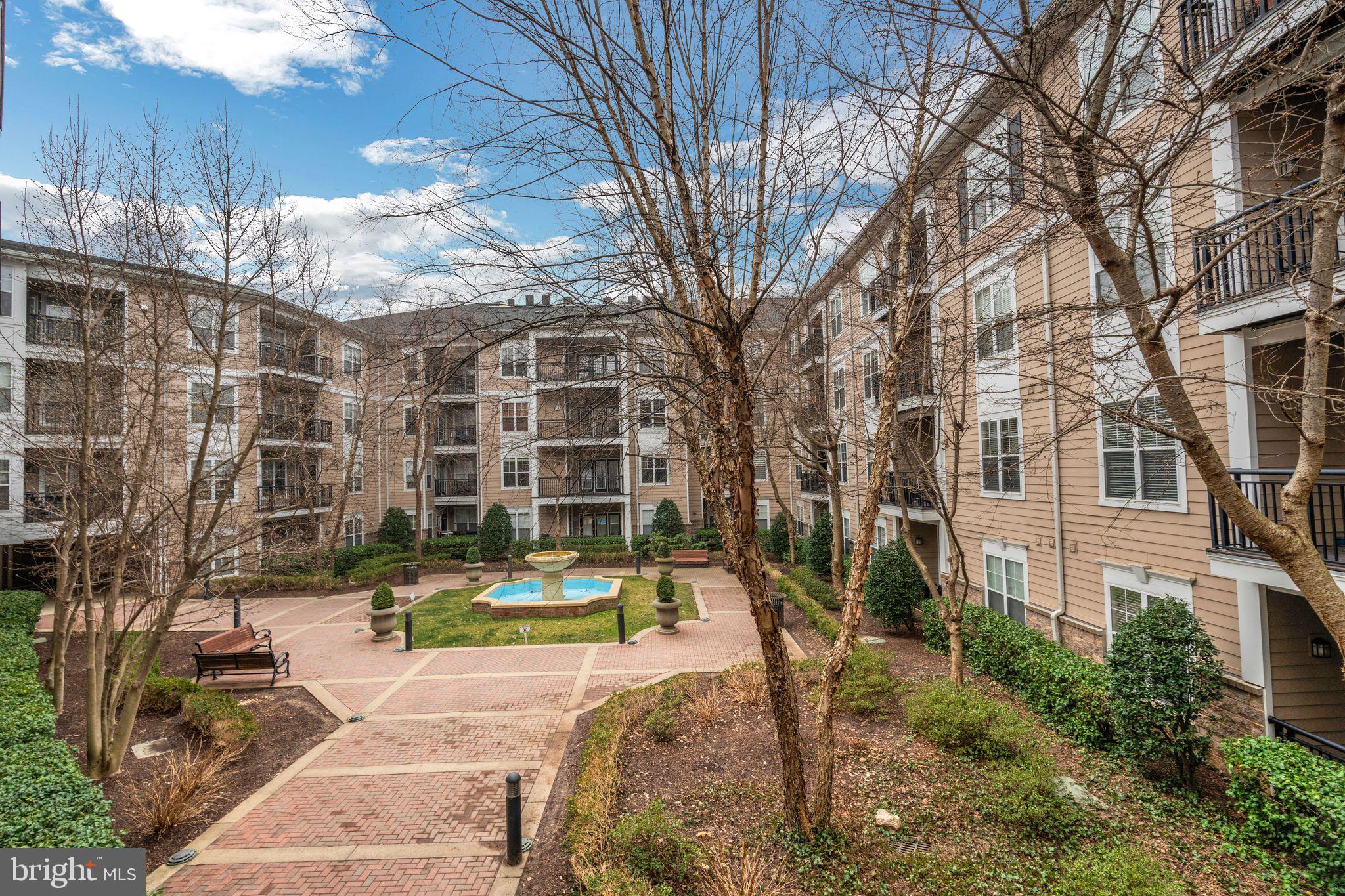 FITZ AT ROCKVILLE TOWN C - Residential