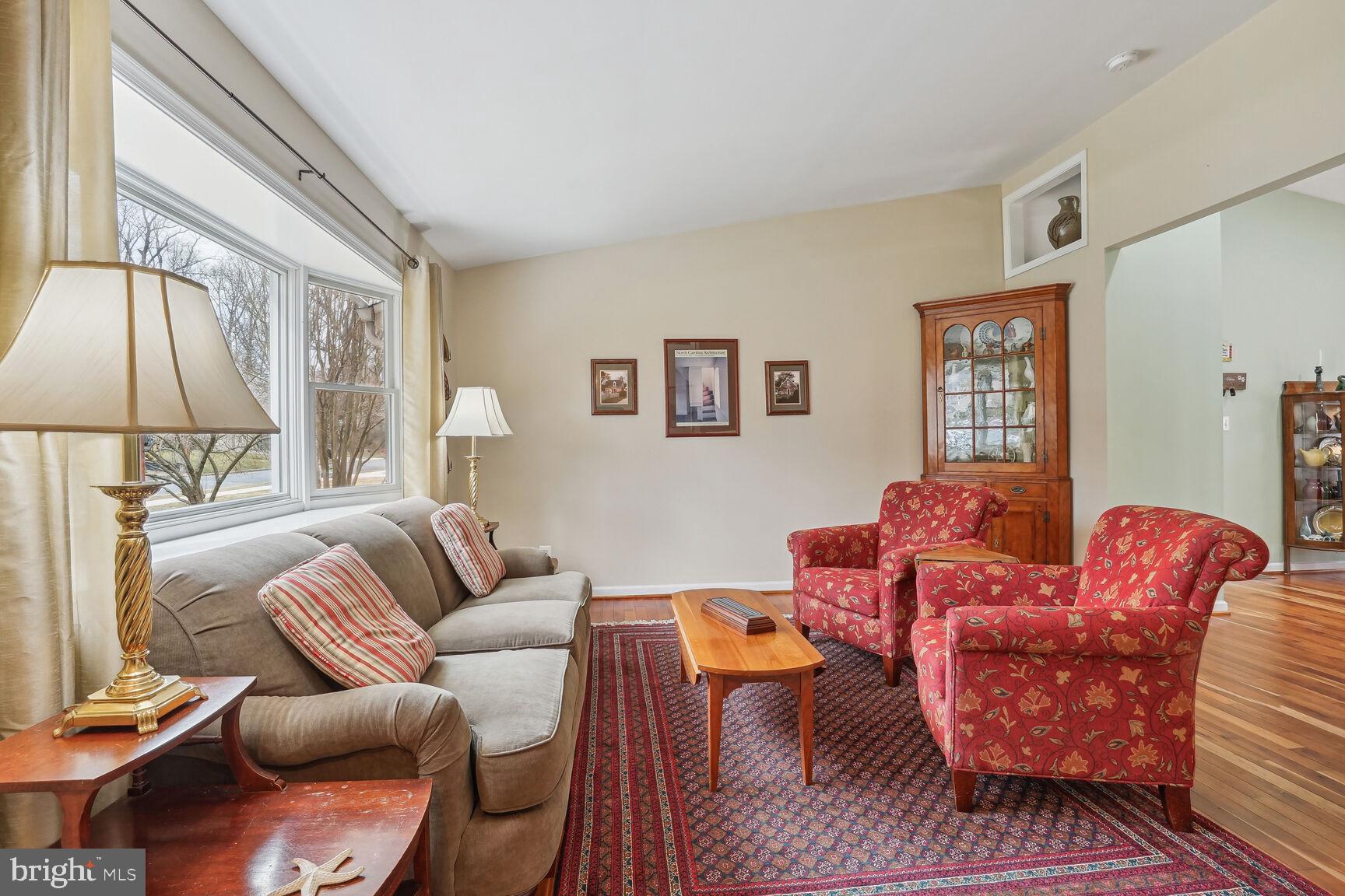 VIENNA WOODS - Residential