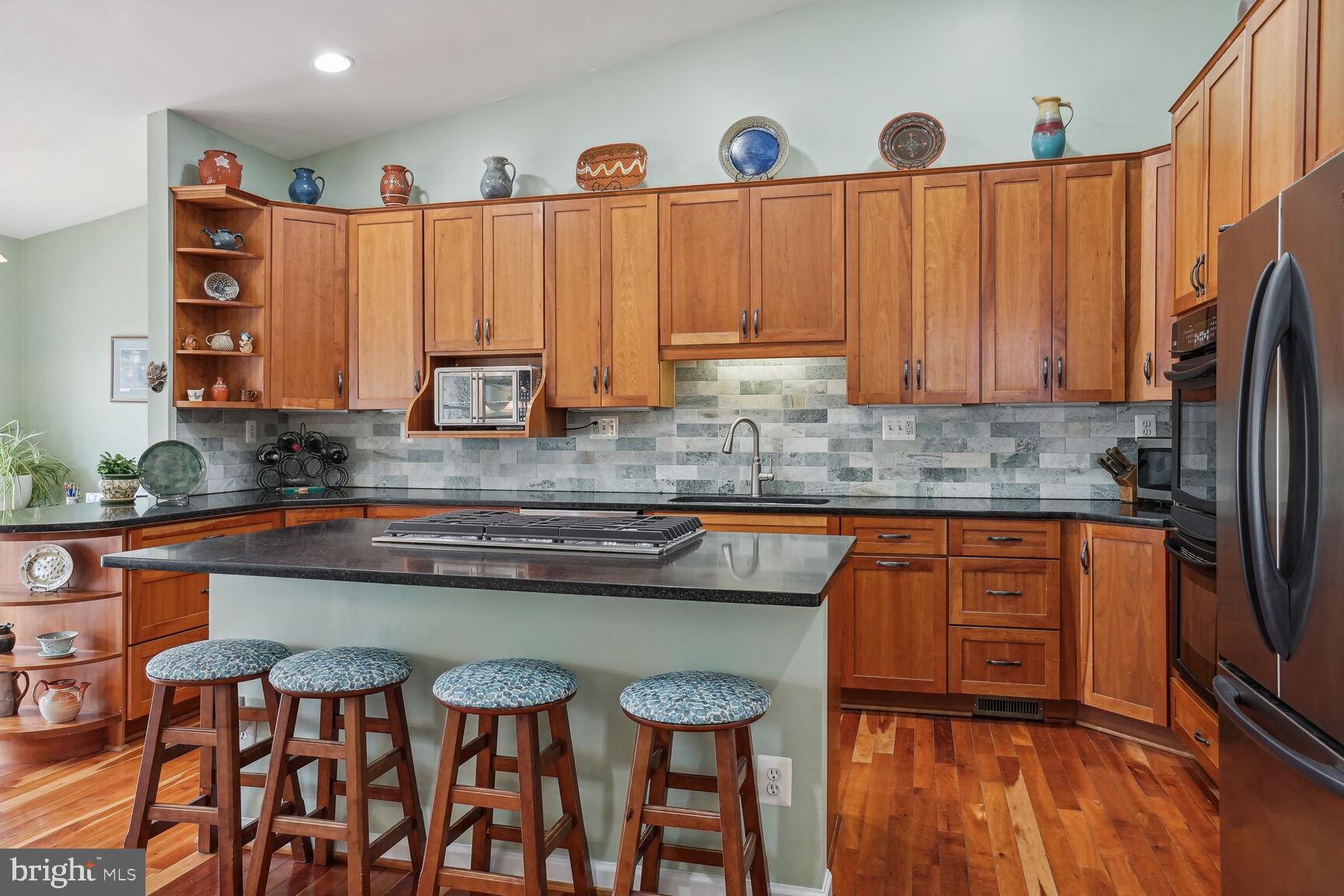 VIENNA WOODS - Residential