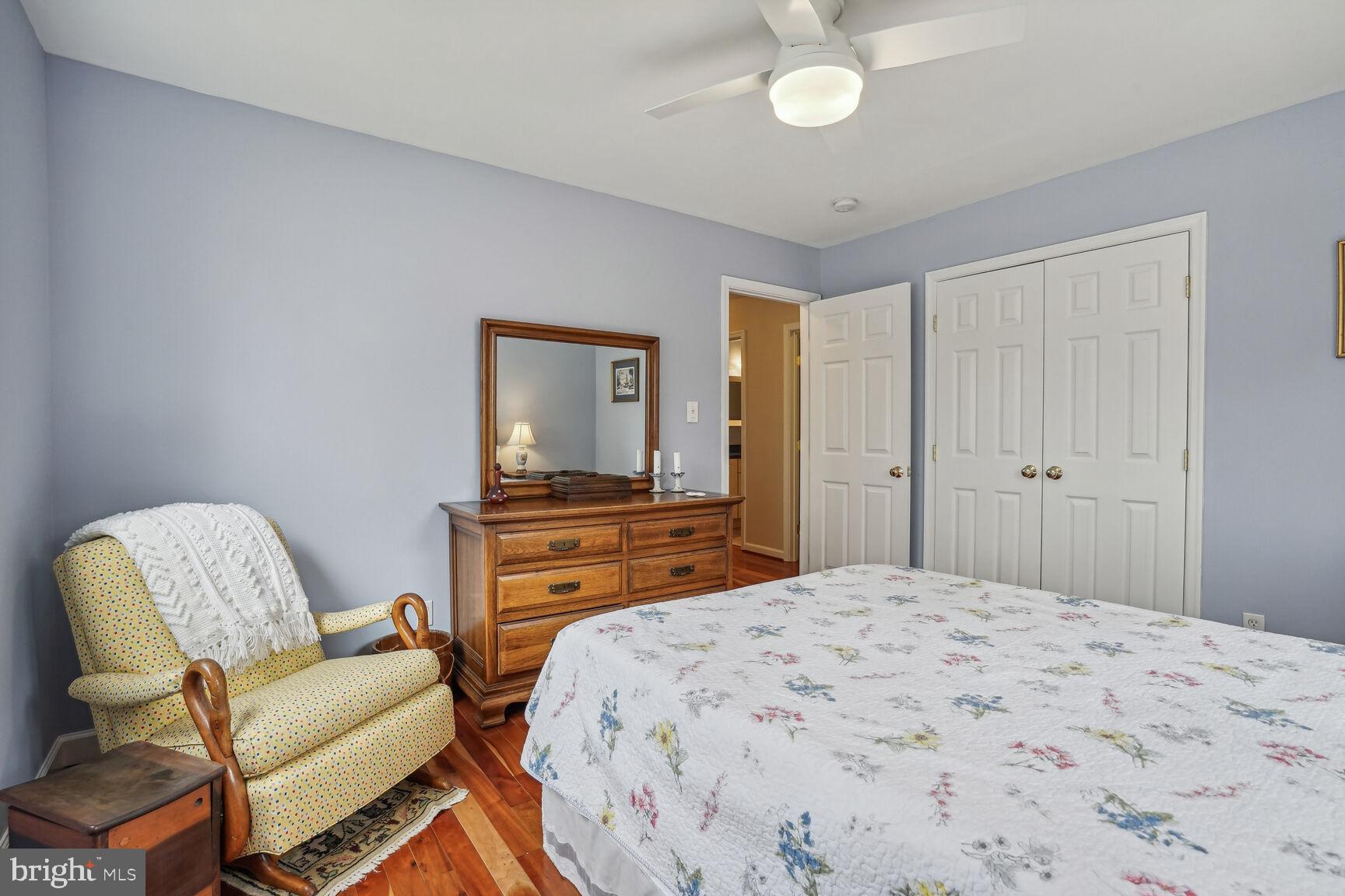 VIENNA WOODS - Residential