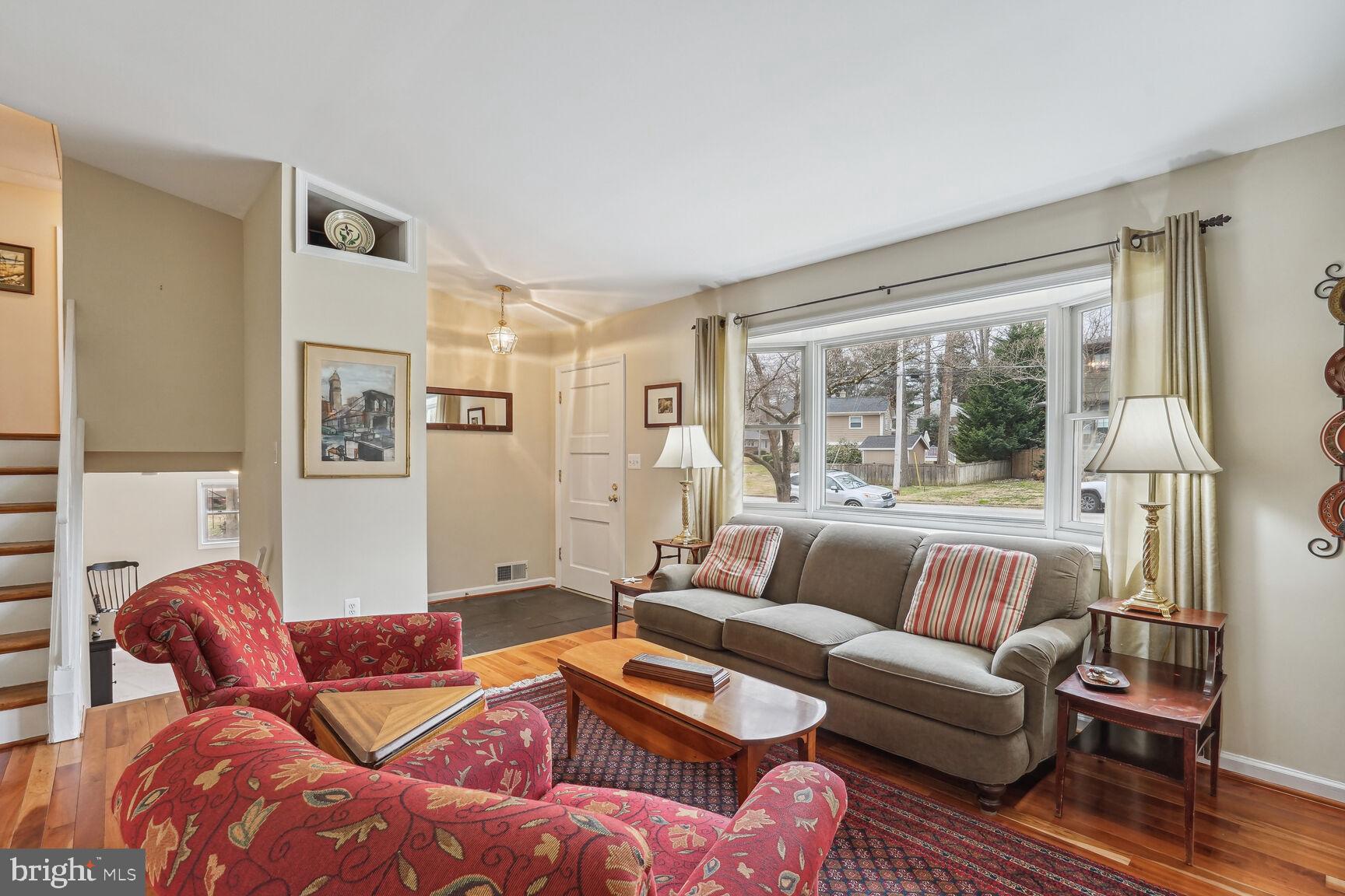 VIENNA WOODS - Residential