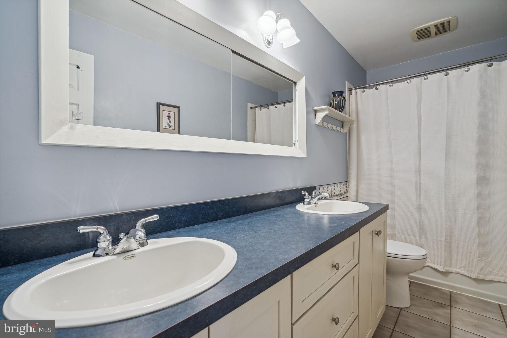 VIENNA WOODS - Residential