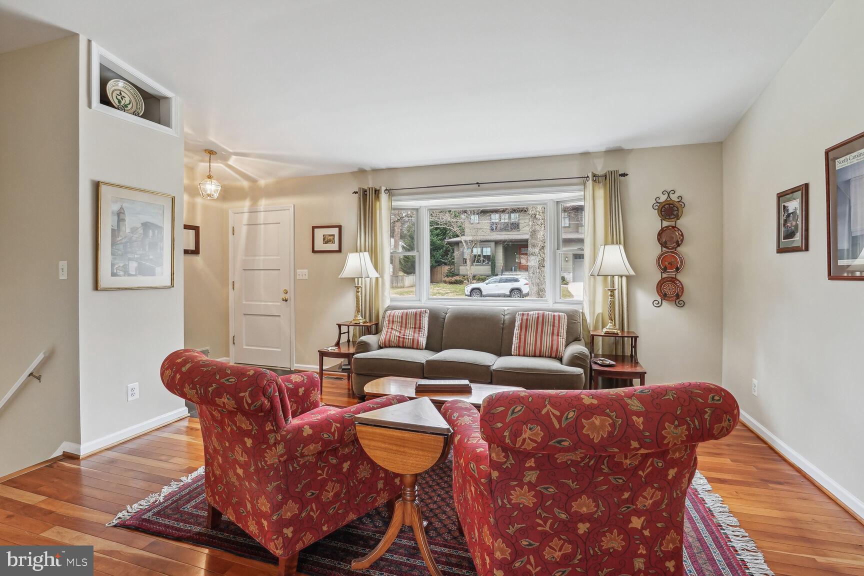 VIENNA WOODS - Residential