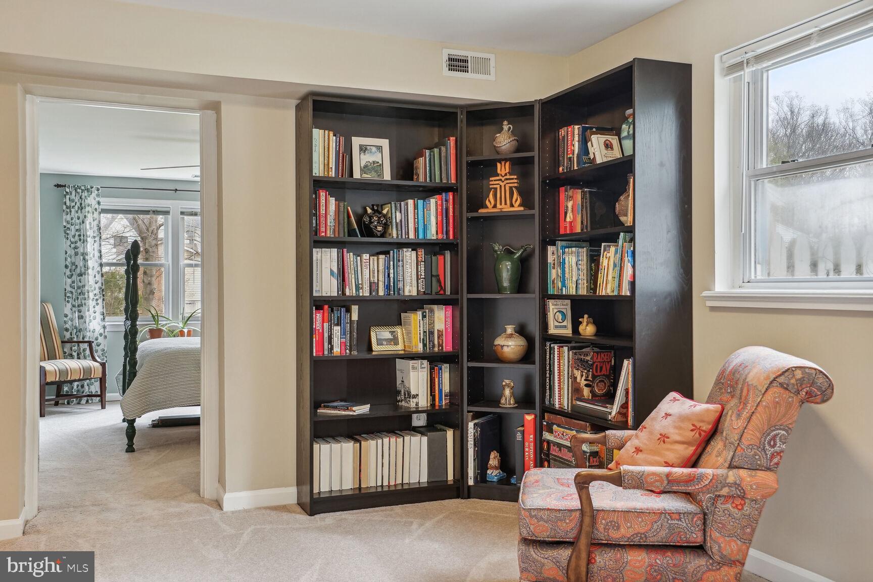 VIENNA WOODS - Residential