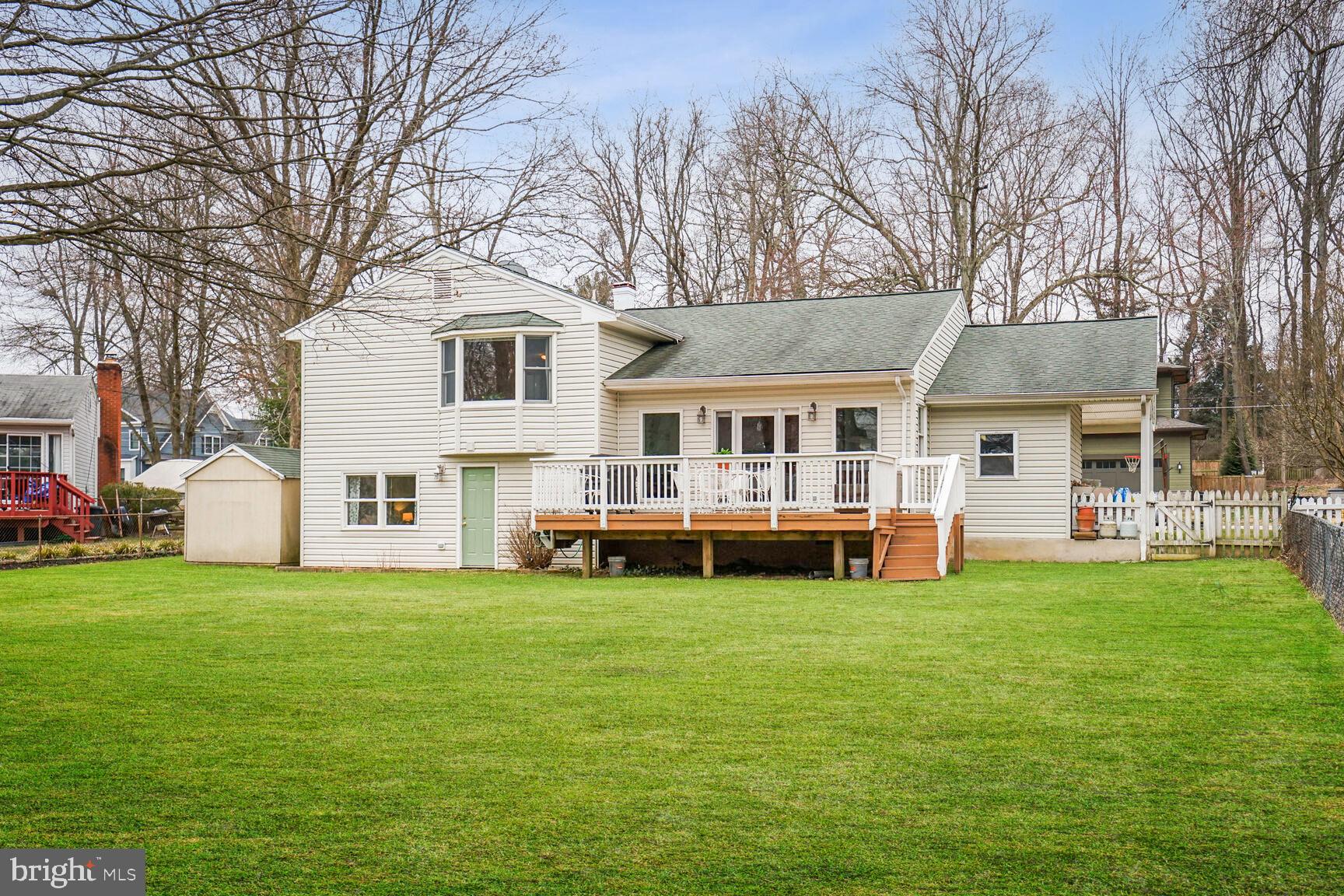 VIENNA WOODS - Residential