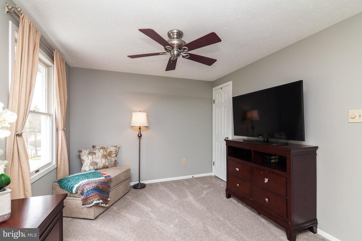 MIDDLE VALLEY - Residential