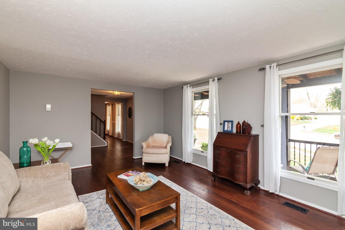 MIDDLE VALLEY - Residential