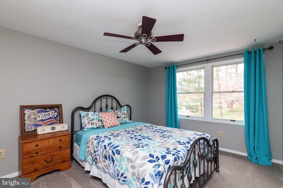 MIDDLE VALLEY - Residential