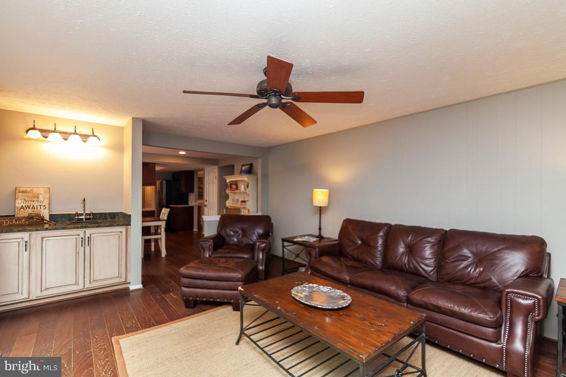 MIDDLE VALLEY - Residential