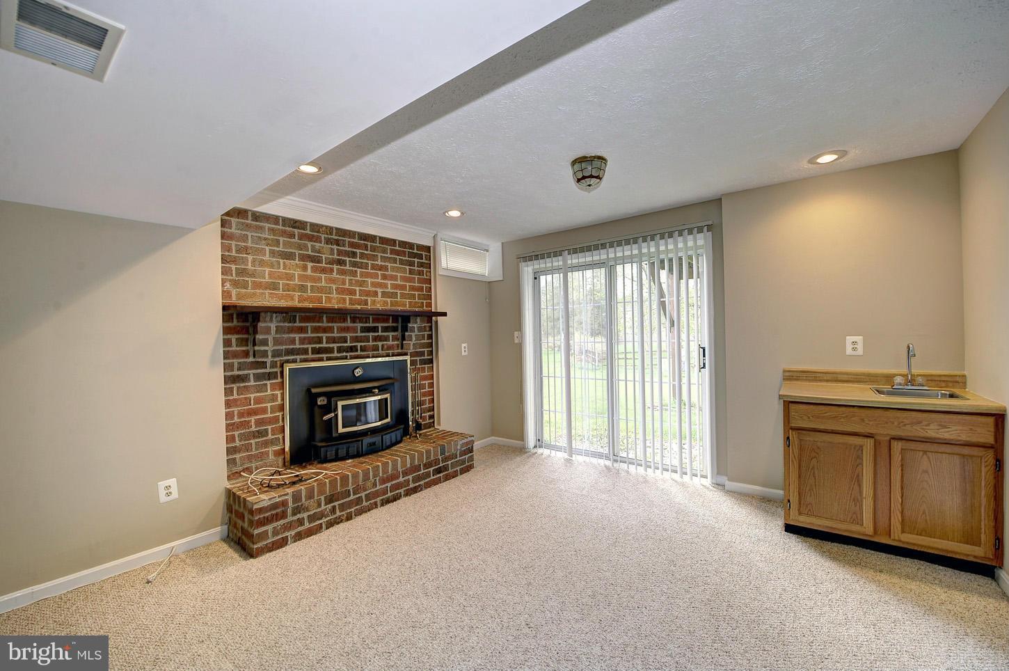 THE DOWNS - Residential Lease