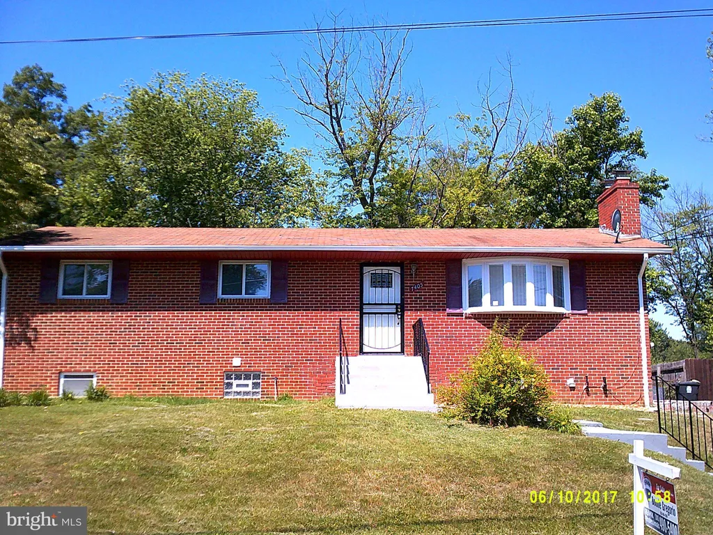 7405 Colchester Drive, Clinton, MD 20735