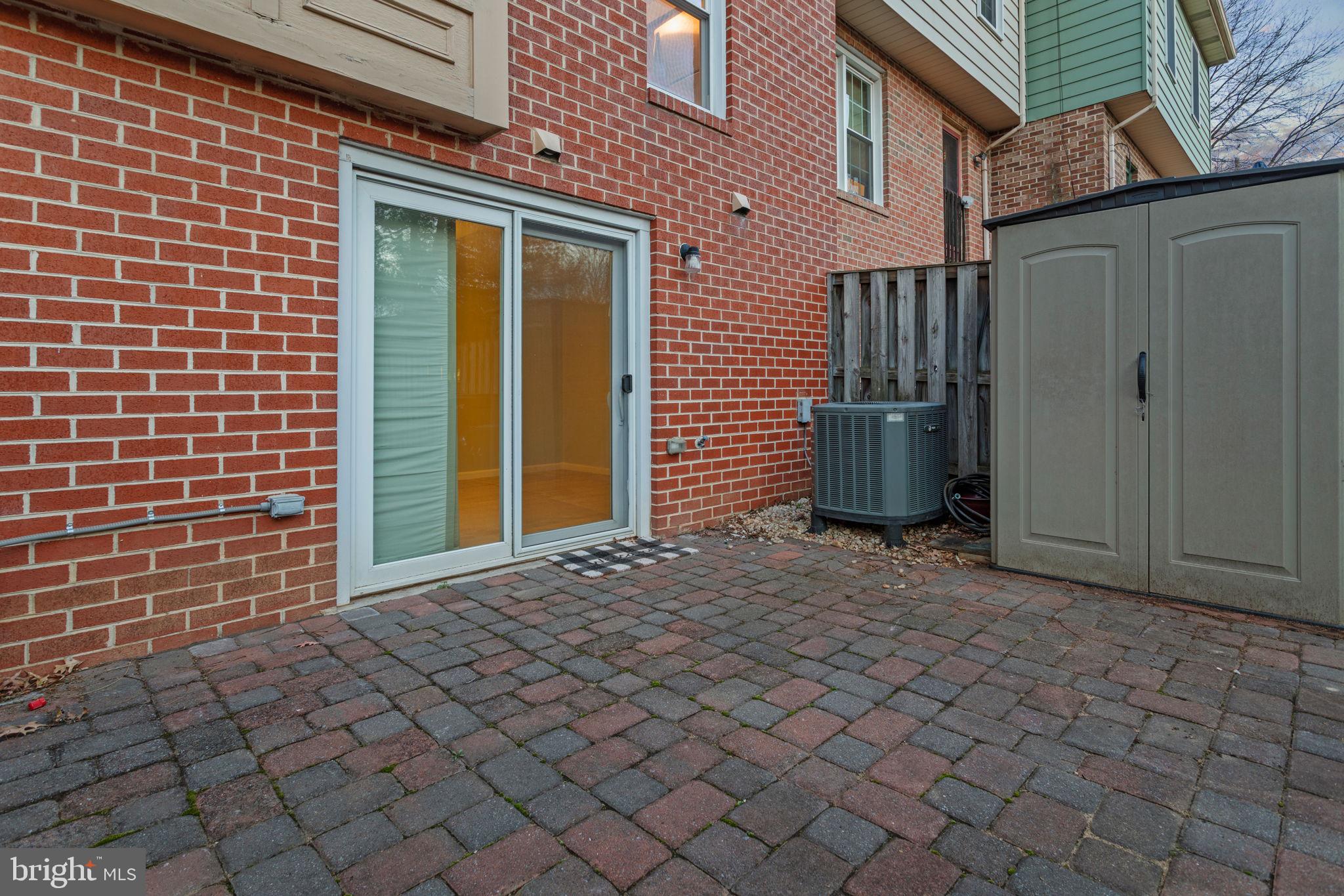 COLONY VILLAGE - Residential Lease