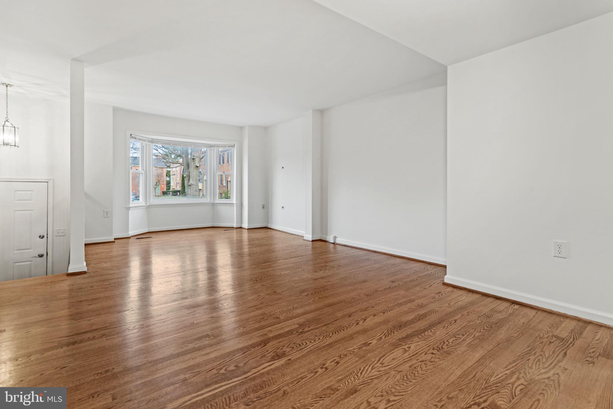 COLONY VILLAGE - Residential Lease