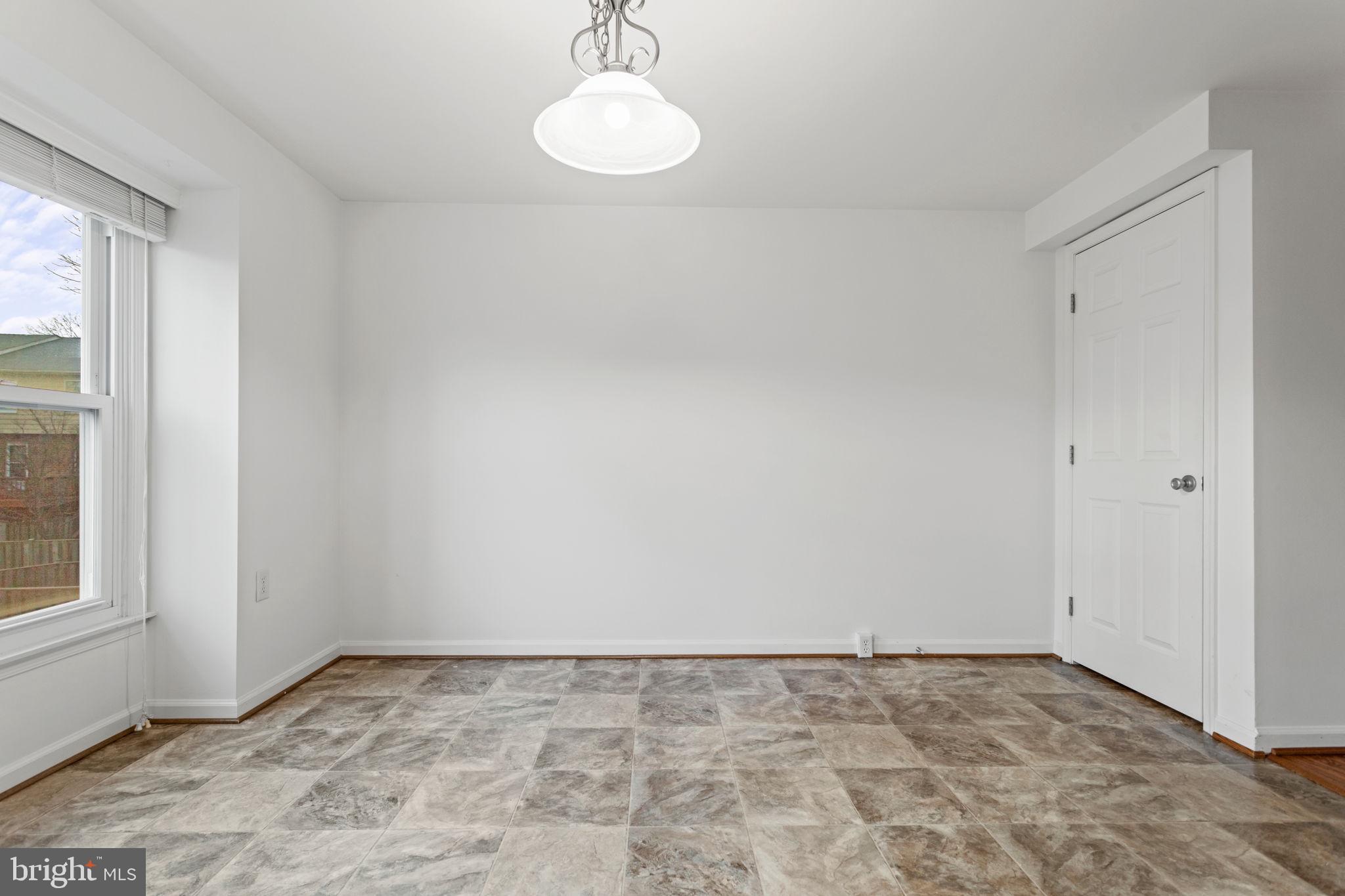 COLONY VILLAGE - Residential Lease