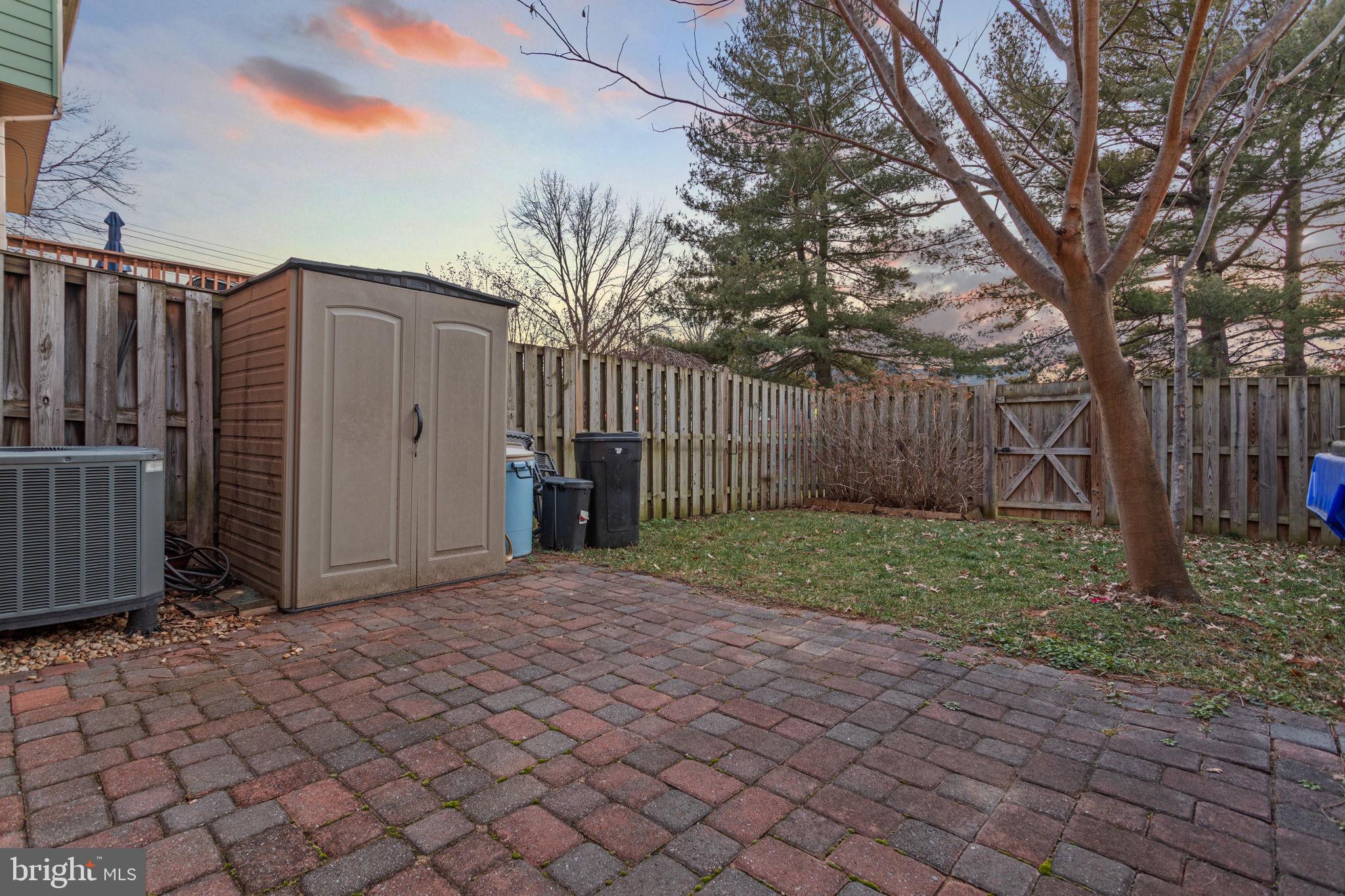 COLONY VILLAGE - Residential Lease