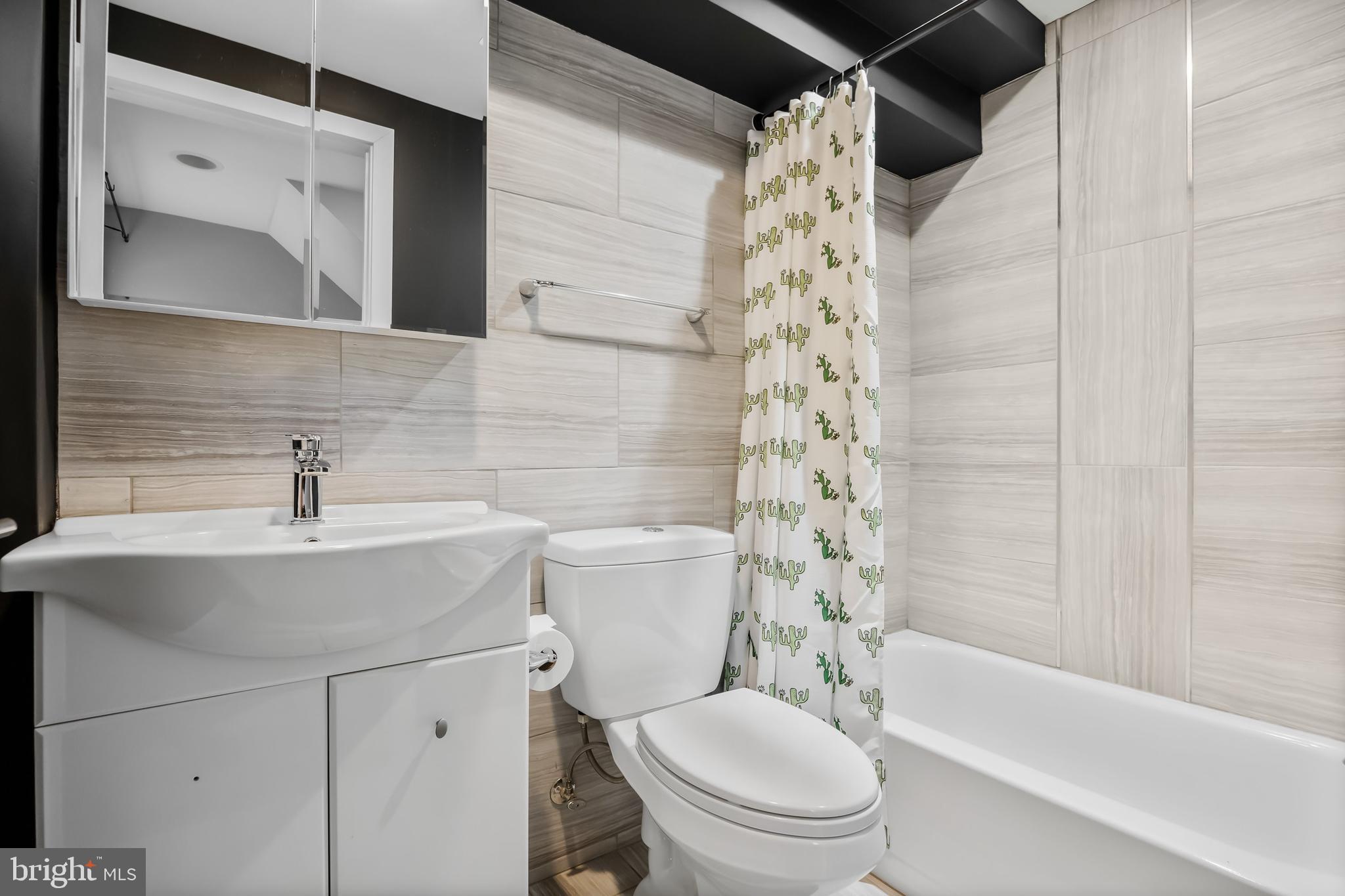 PASSYUNK SQUARE - Residential Lease