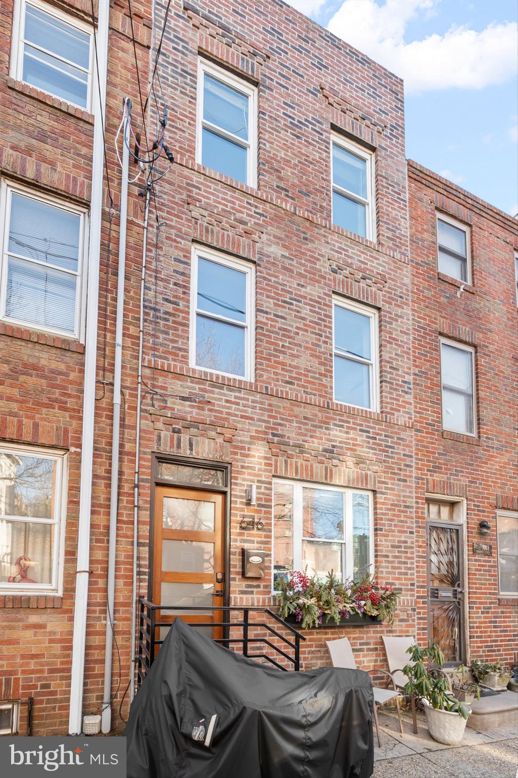 PASSYUNK SQUARE - Residential Lease