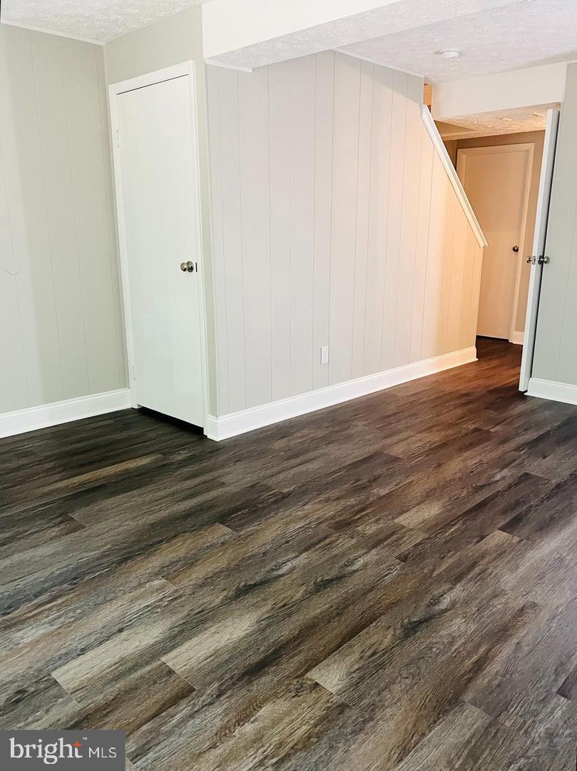 NEWINGTON FOREST - Residential Lease