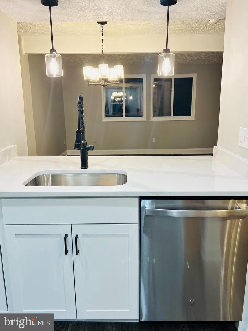 NEWINGTON FOREST - Residential Lease