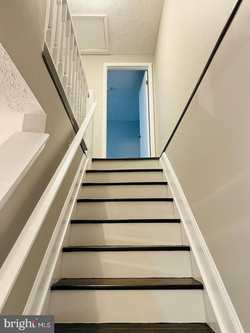 NEWINGTON FOREST - Residential Lease